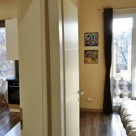 2v1 - Blloku Mac * Tiran